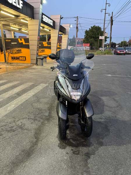Yamaha TriCity