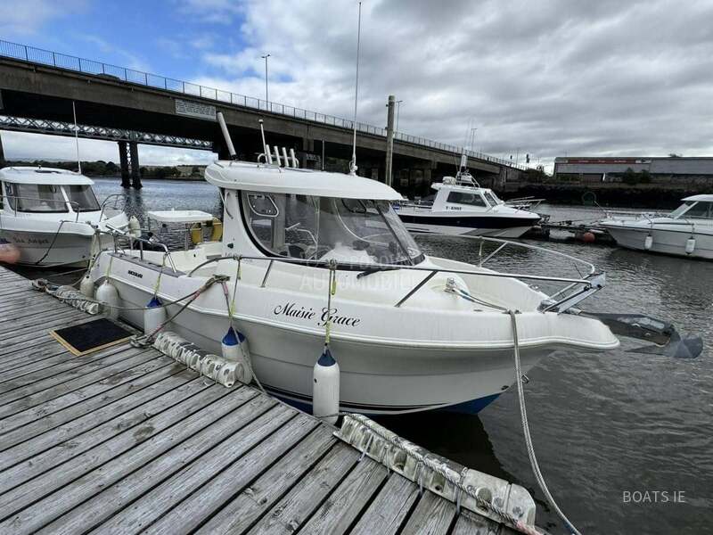 Quicksilver 640 Pilothouse