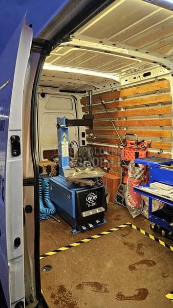 Opel Movano Maxi mobilni vulkanizer