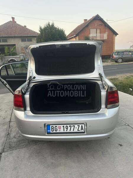 Opel Vectra C 1.9cdti...DOBRA