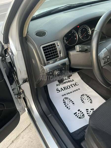 Opel Vectra C 1.9cdti...DOBRA