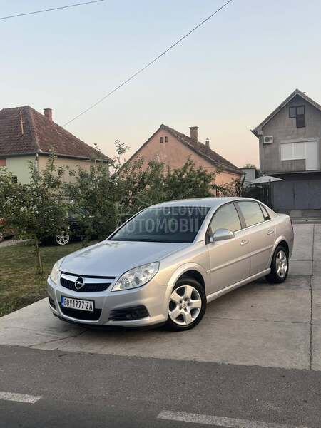 Opel Vectra C 1.9cdti...DOBRA