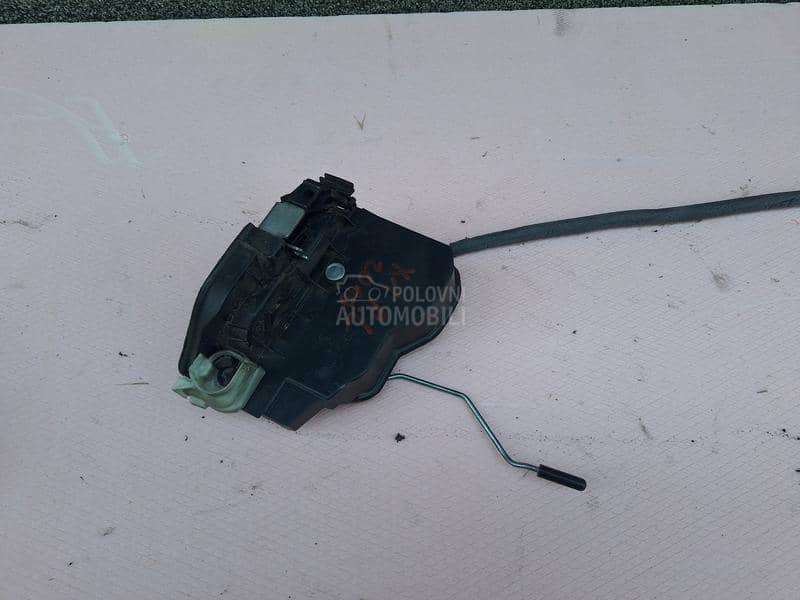 Brava prednja leva X1 E84