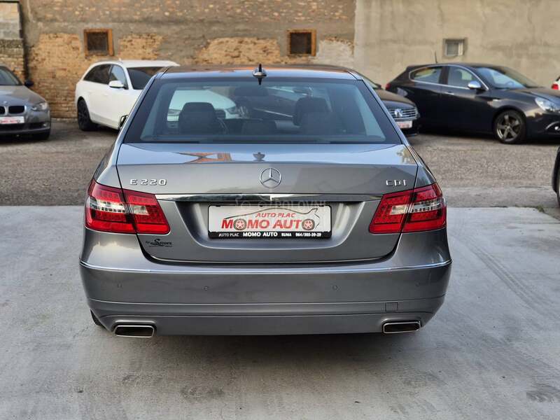 Mercedes Benz E 220 220 CDI