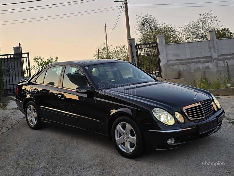 Mercedes Benz E 220 AVANTGARDE PAN0RAMA