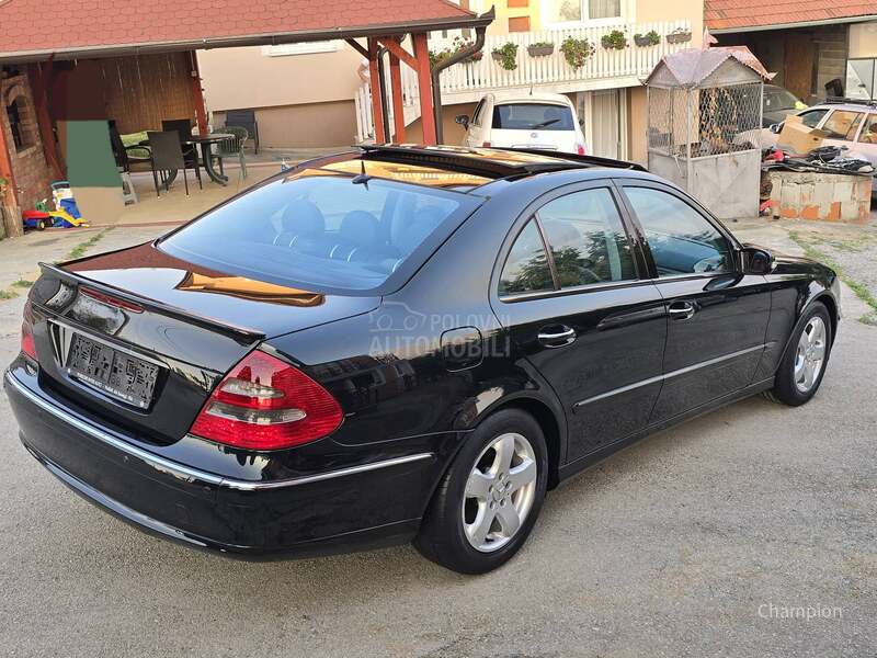 Mercedes Benz E 220 AVANTGARDE PAN0RAMA