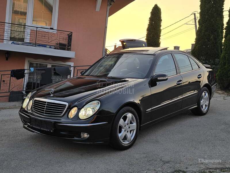Mercedes Benz E 220 AVANTGARDE PAN0RAMA