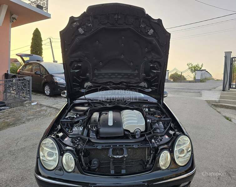 Mercedes Benz E 220 AVANTGARDE PAN0RAMA