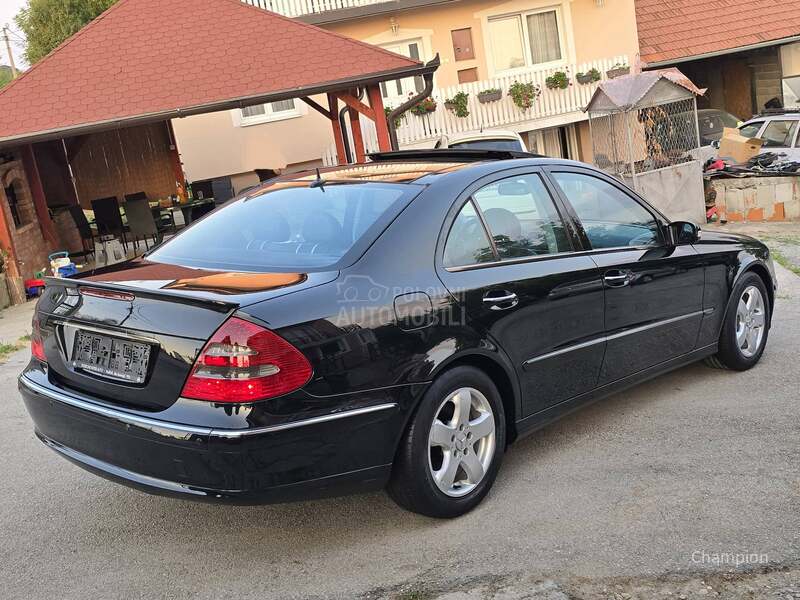 Mercedes Benz E 220 AVANTGARDE PAN0RAMA