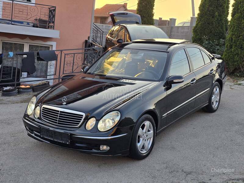 Mercedes Benz E 220 AVANTGARDE PAN0RAMA