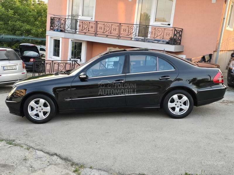 Mercedes Benz E 220 AVANTGARDE PAN0RAMA