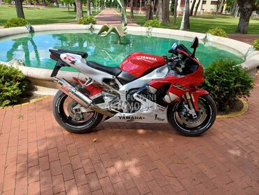 Yamaha R1