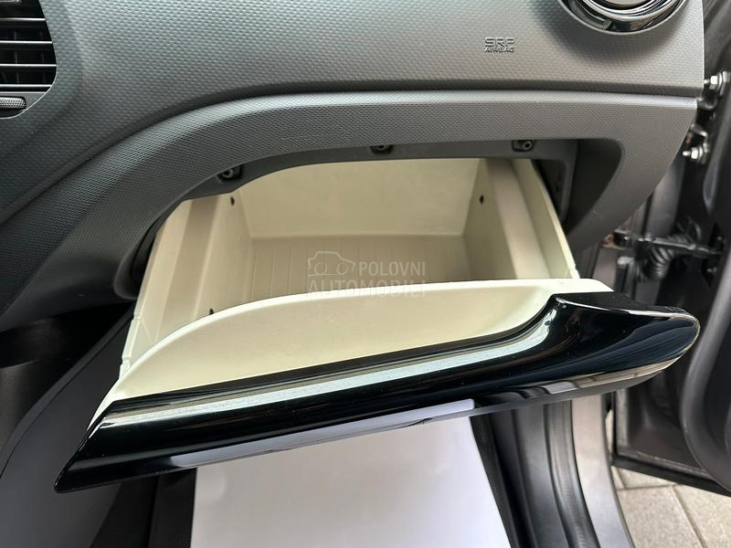 Renault Captur 1.5DCI/INTENSE