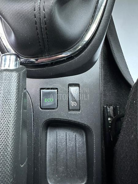 Renault Captur 1.5DCI/INTENSE