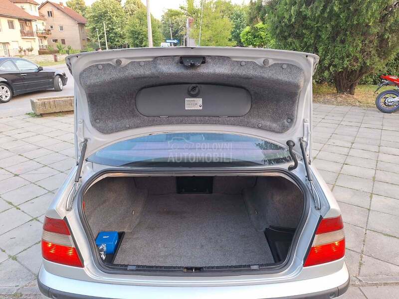 BMW 318 d DugoRegg