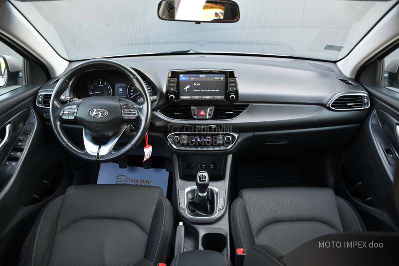 Hyundai i30 1.4 / 107.000K.M