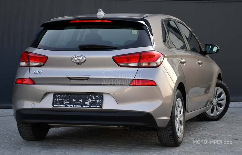 Hyundai i30 1.4 / 107.000K.M