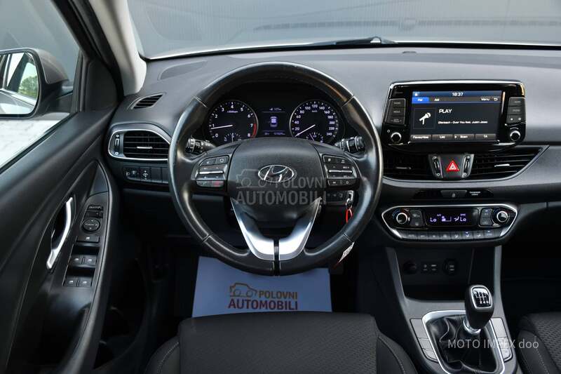Hyundai i30 1.4 / 107.000K.M