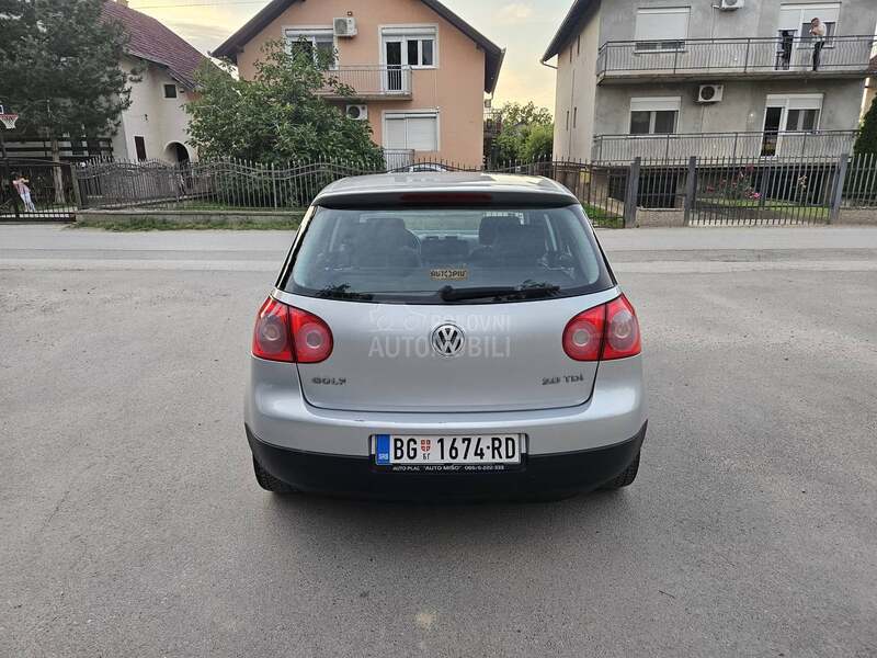 Volkswagen Golf 5 Servis isto od 1 dan