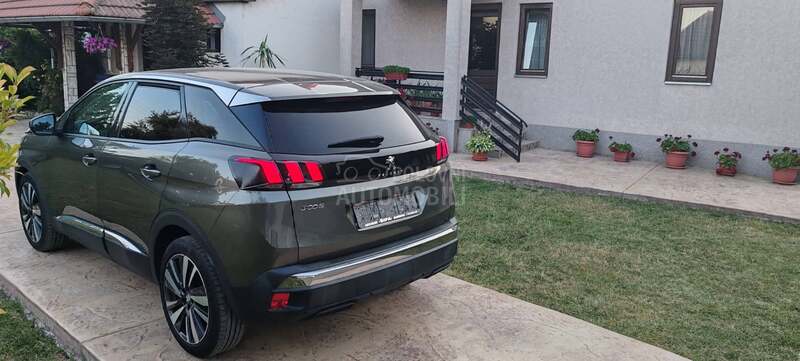 Peugeot 3008 1.5  HDI  ALURE