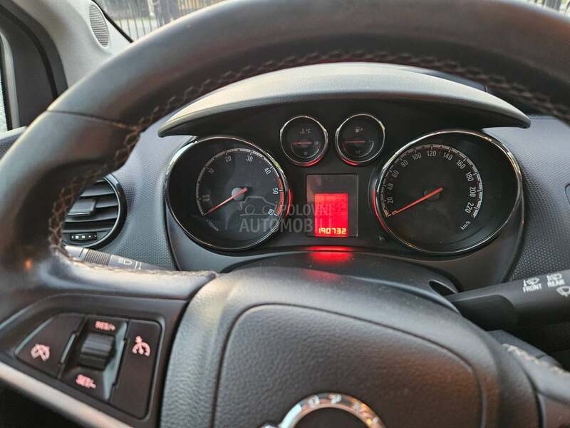 Opel Meriva 1.6 cdti