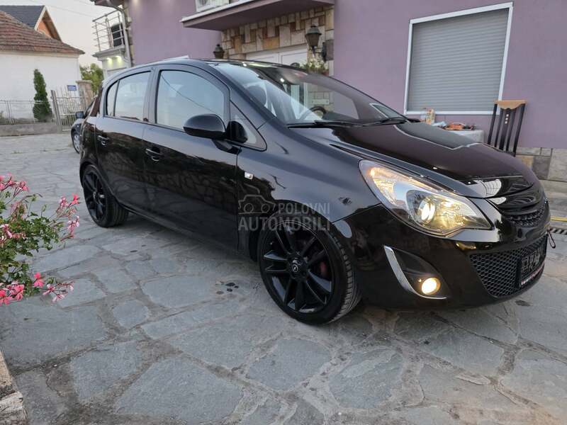 Opel Corsa D 1.4b SporlineCH