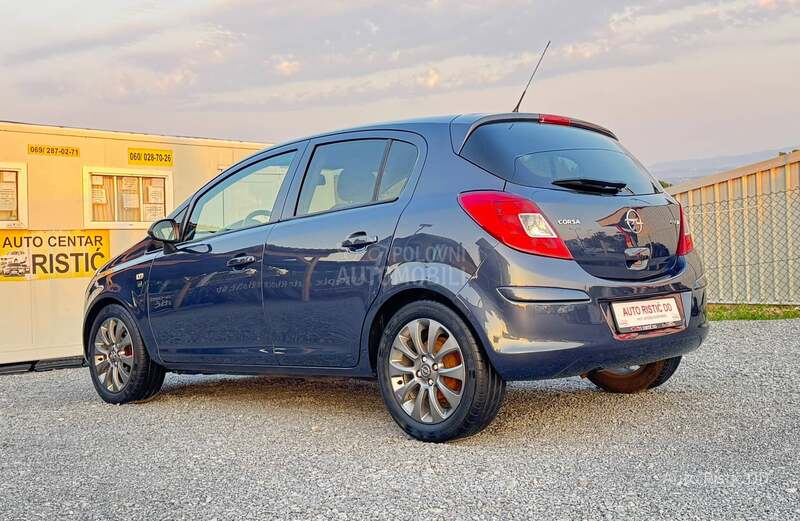 Opel Corsa D 123977 K M  N0VA T0P