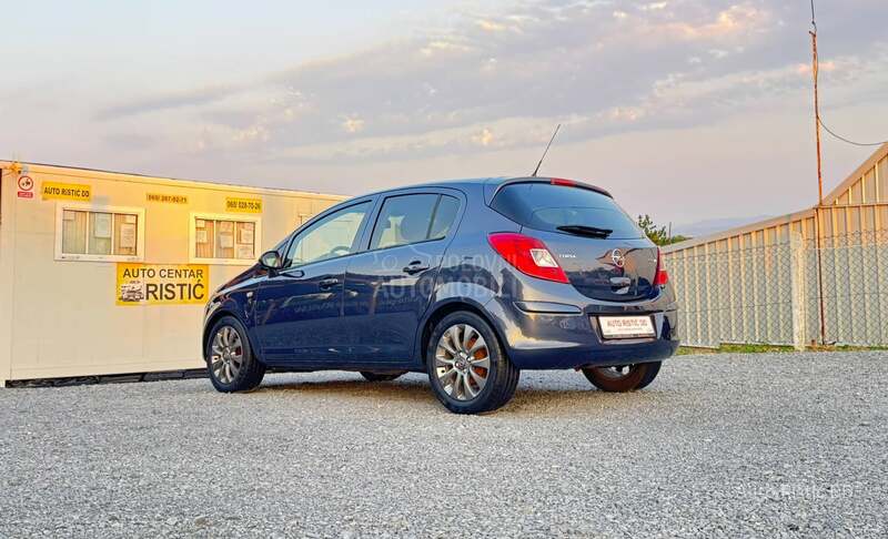 Opel Corsa D 123977 K M  N0VA T0P
