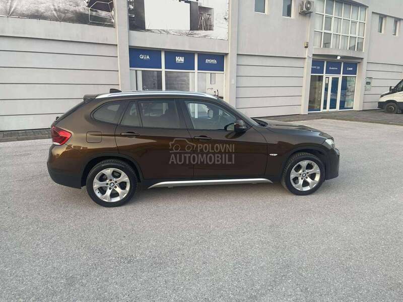 BMW X1 2.3 Xdrive Pano