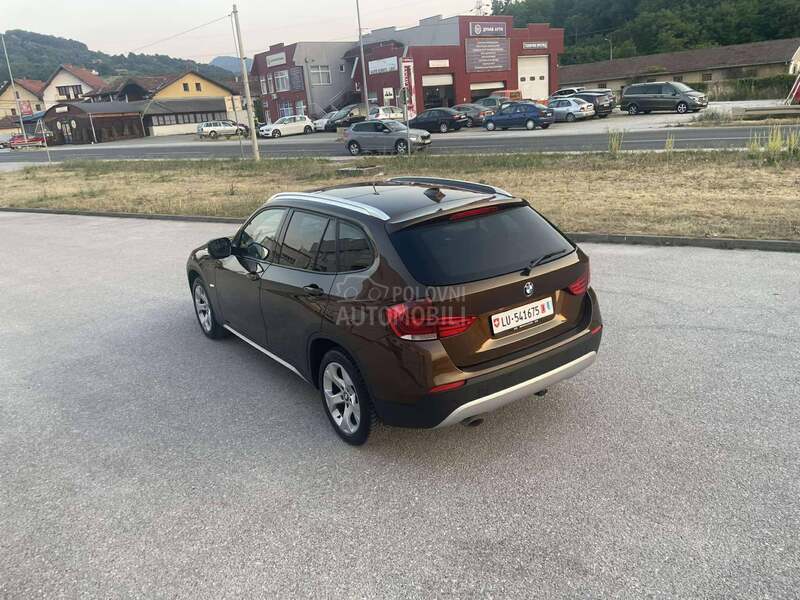 BMW X1 2.3 Xdrive Pano