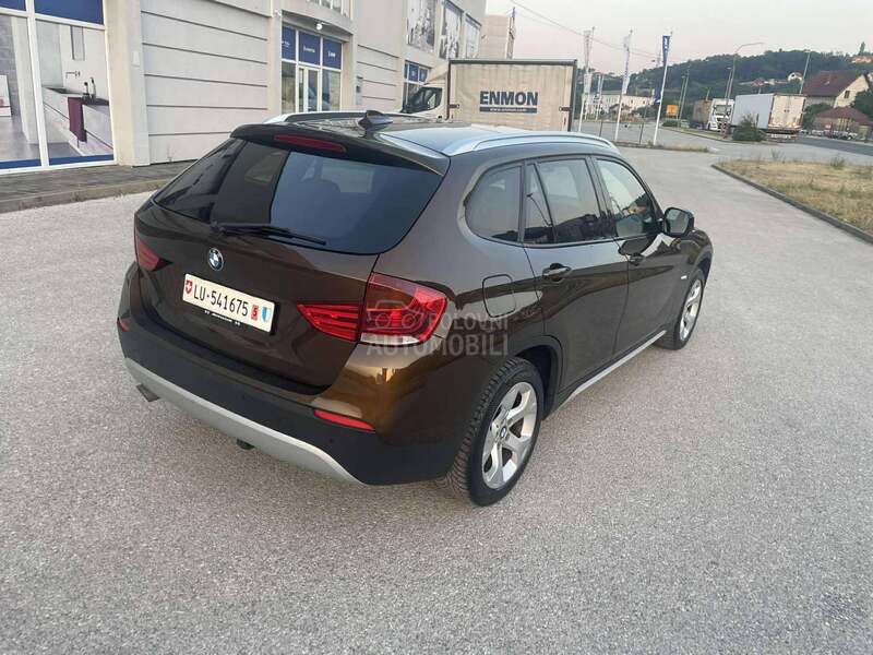 BMW X1 2.3 Xdrive Pano