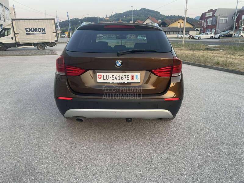 BMW X1 2.3 Xdrive Pano