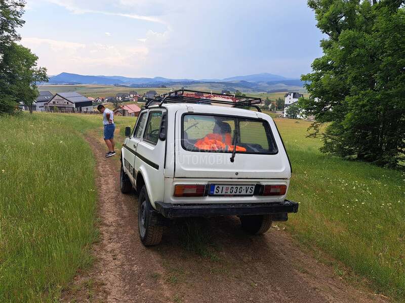 Lada Niva 