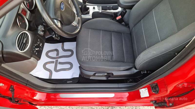 Ford Focus 1.6 TDCI TITANIUM