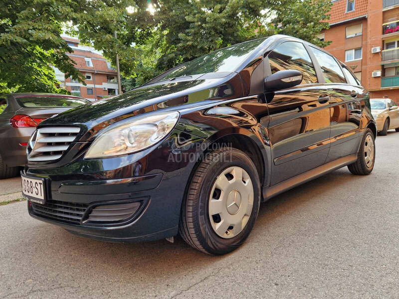 Mercedes Benz B 150 OCUVAN