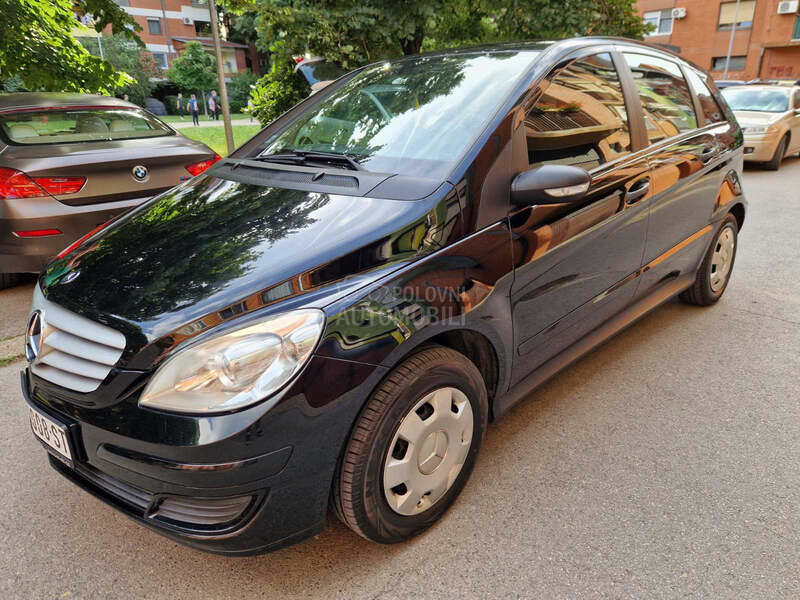 Mercedes Benz B 150 OCUVAN