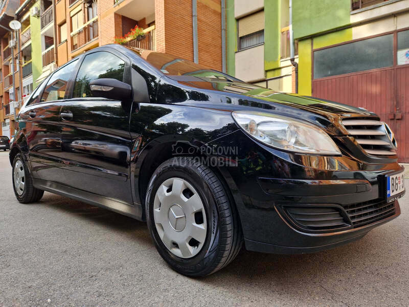 Mercedes Benz B 150 OCUVAN
