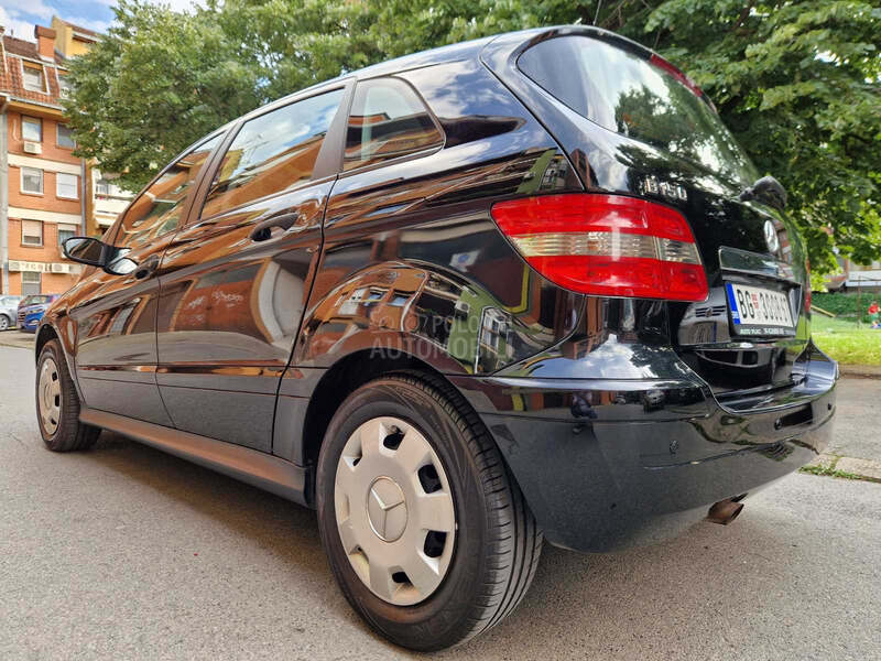 Mercedes Benz B 150 OCUVAN