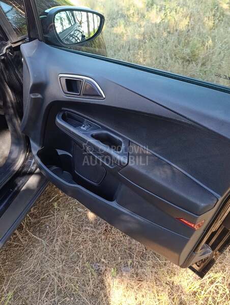 Ford B-Max TITANIUM