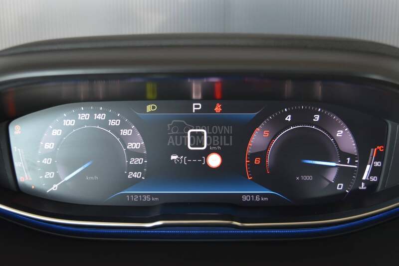 Peugeot 5008 1.5 HDI Allure AT