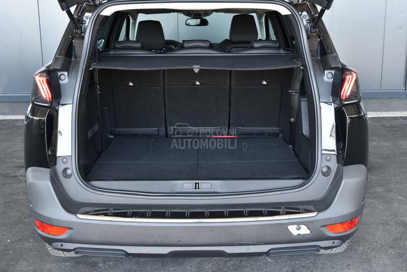 Peugeot 5008 1.5 HDI Allure AT