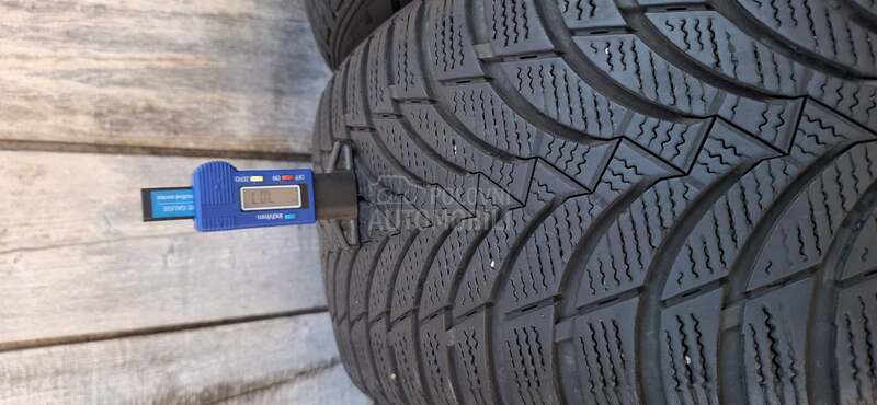 Nexen 225/50 R17 Zimska