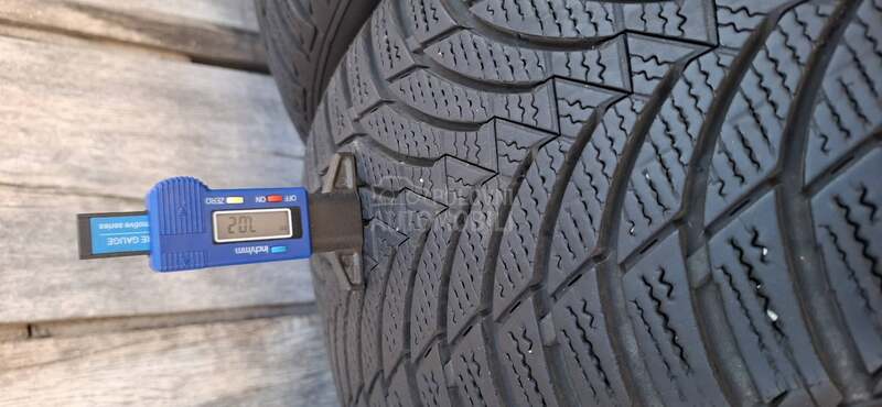 Nexen 225/50 R17 Zimska