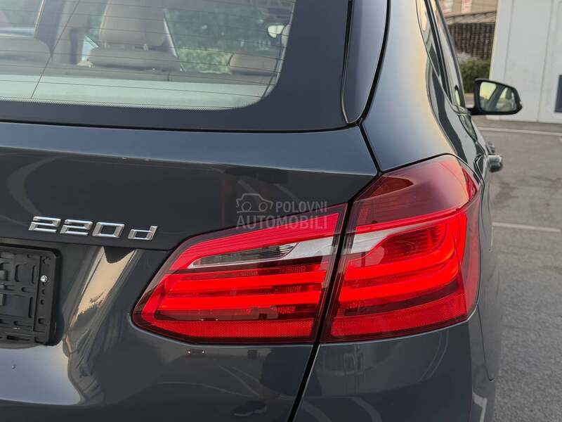 BMW 220 190hp/Xdrive/PANO