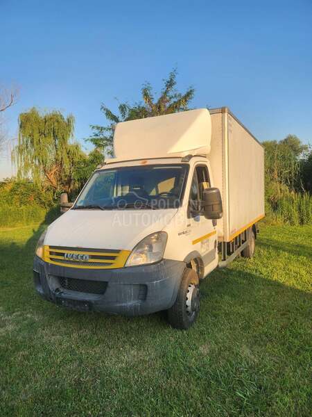 Iveco Furgon