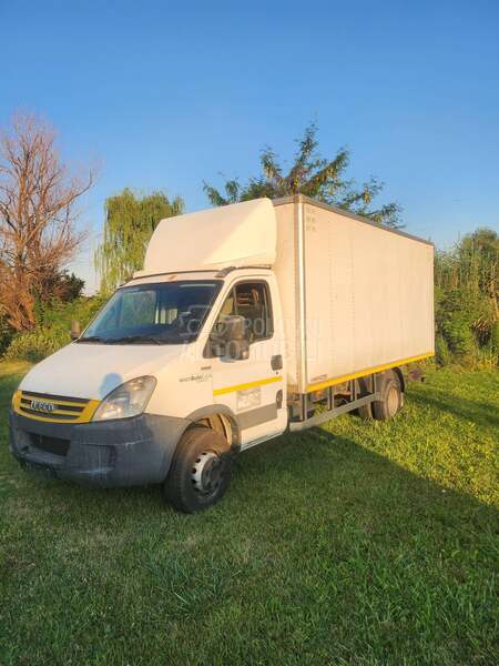 Iveco Furgon