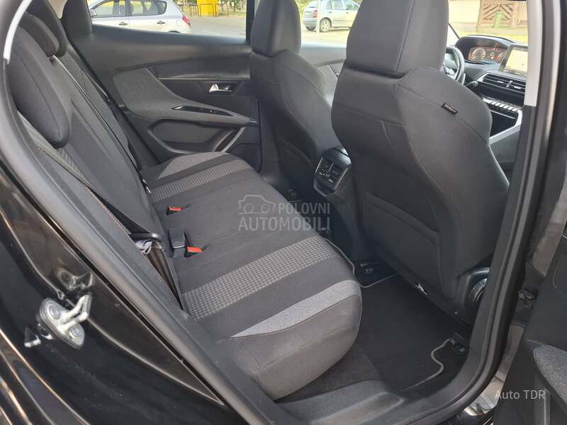 Peugeot 3008 1.5 HDI NOV NOV