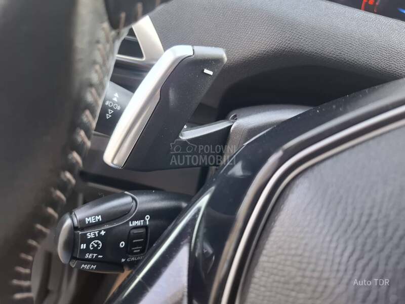 Peugeot 3008 1.5 HDI NOV NOV