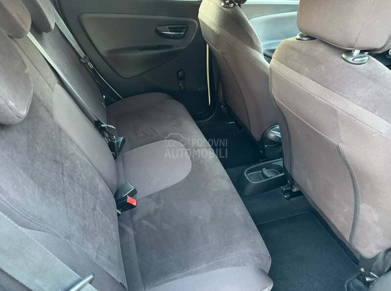 Lancia Ypsilon 1.2 8V GOLD