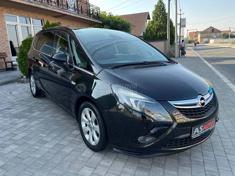 Opel Zafira 1.6CDTIPANO/KAMERA